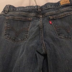 Women’s Levi’s 550 jeans 12S
